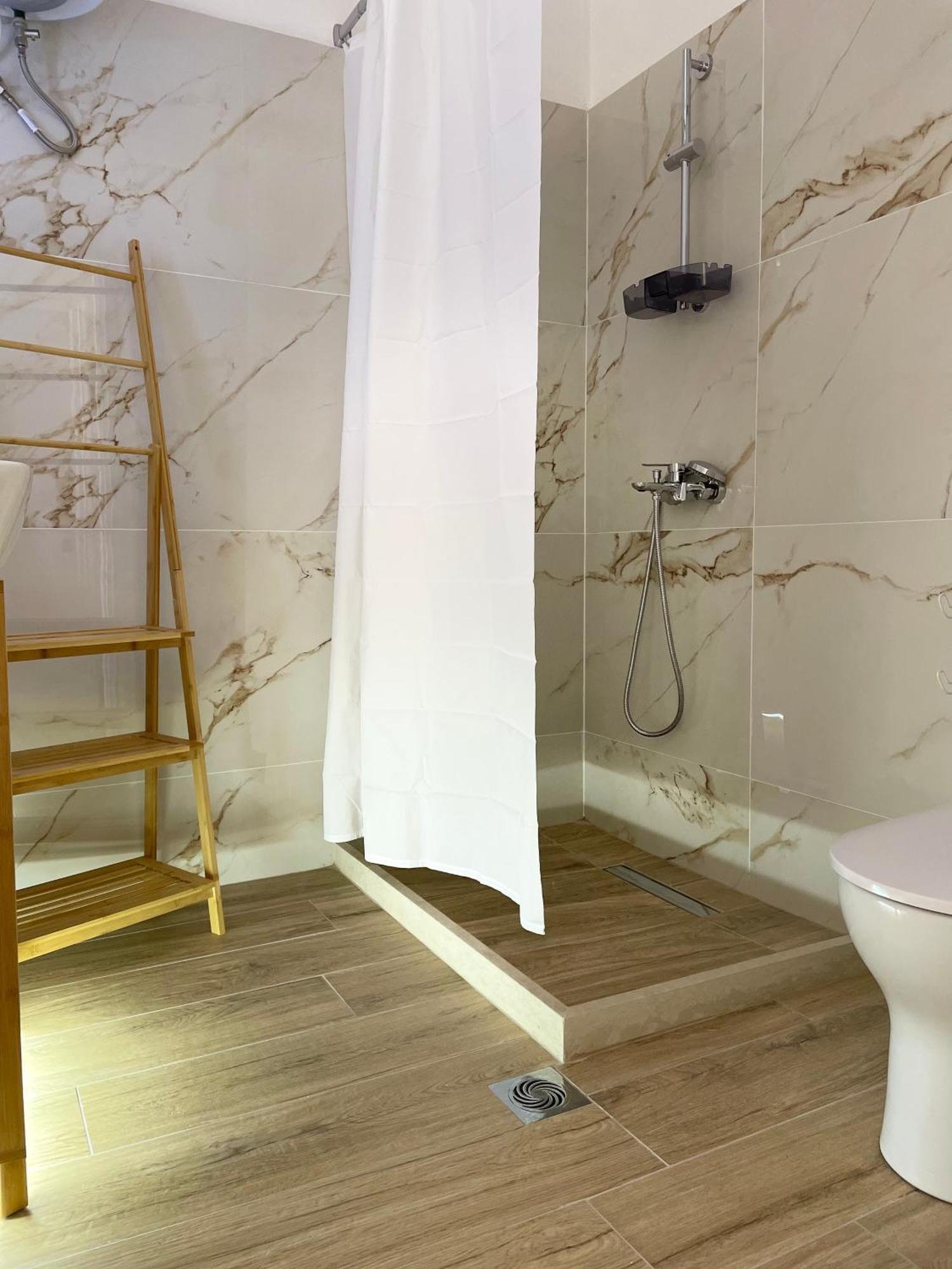 Kontos Mansion Apartment Benitses  Ngoại thất bức ảnh