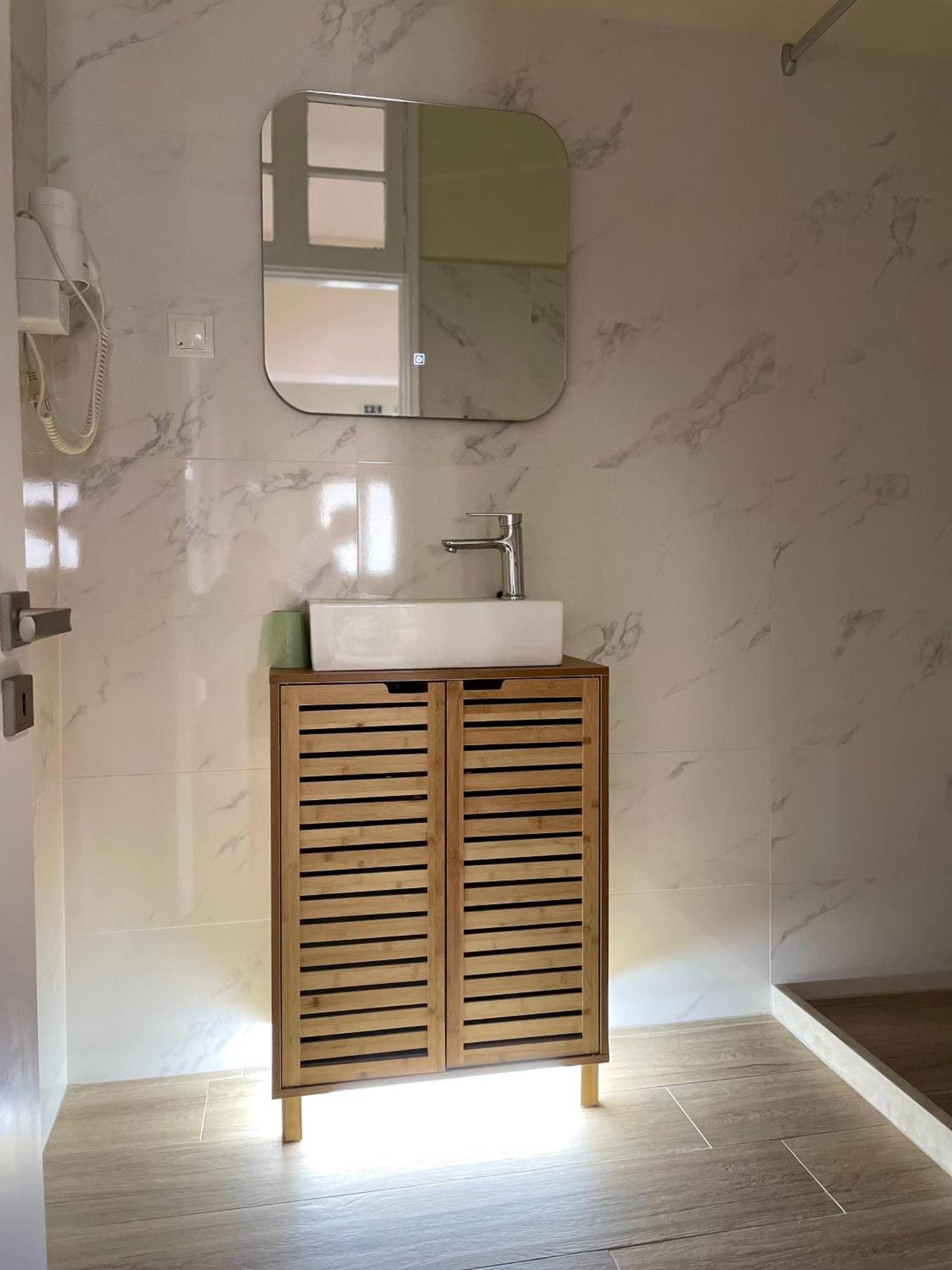 Kontos Mansion Apartment Benitses  Ngoại thất bức ảnh